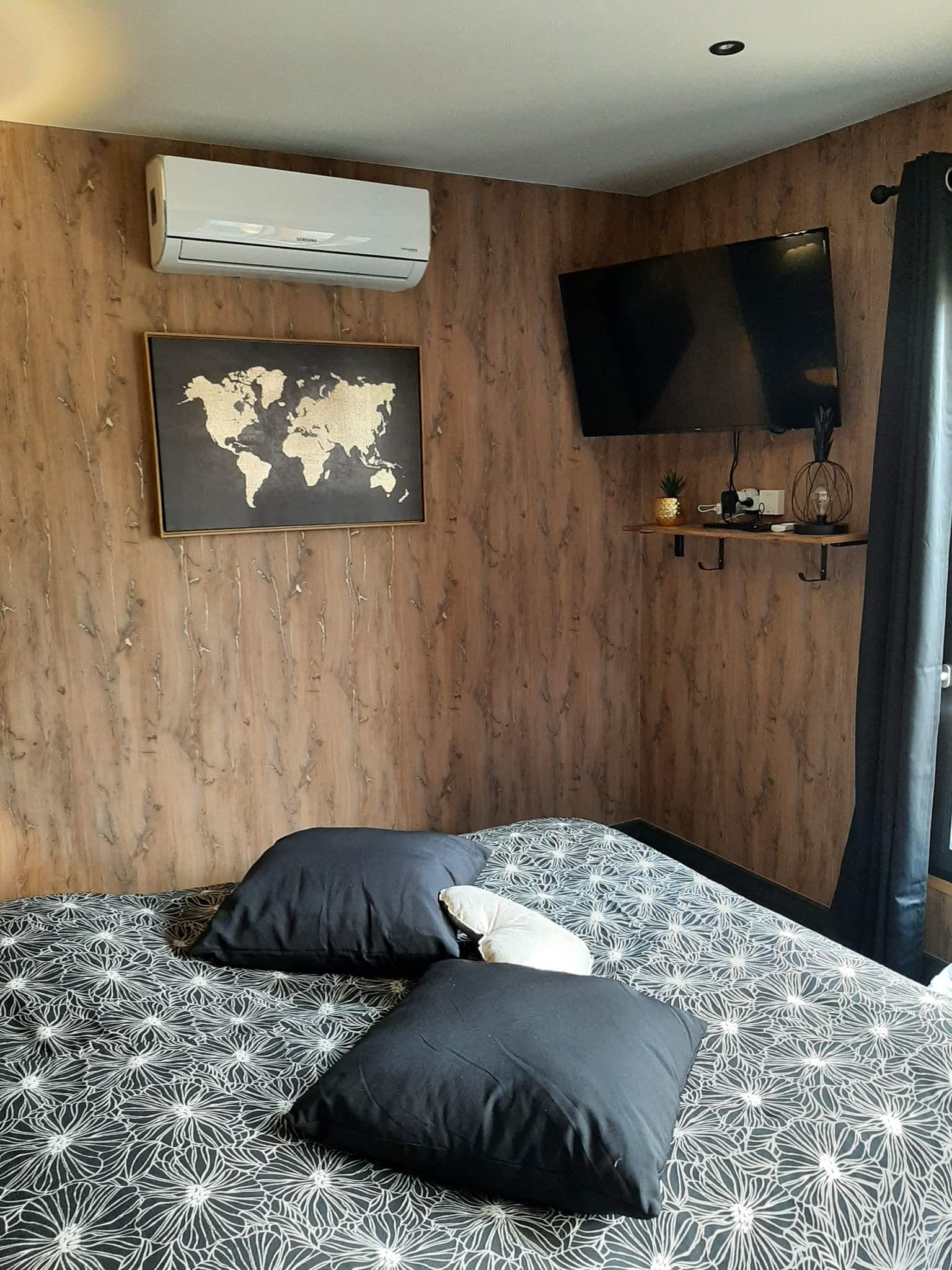 Studio de jardin EdenCube Airbnb à Strasbourg chambre